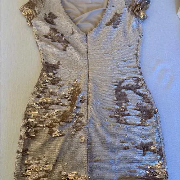 Ark & Co Sequin Dress with matte and shiny sequins - Picture 5 of 7